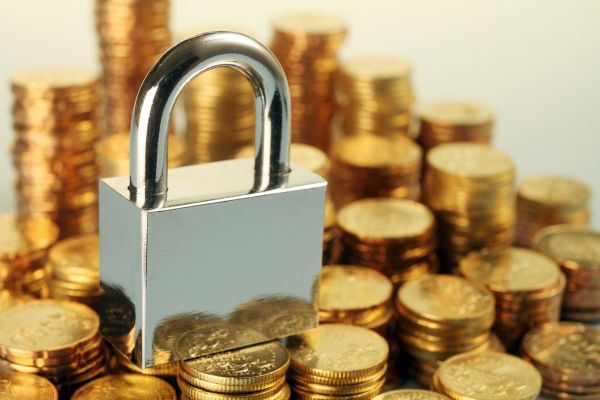 Заморозка счетов налоговиками распространяется и на депозиты