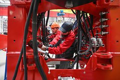 Крупнейший производитель сельхозтехники сообщил о массовых увольнениях