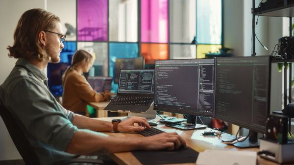 IT-компаниям пора подтвердить аккредитацию