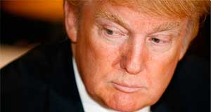 Доллар падает, а биткоин растет, потому что Трамп давит на Пауэлла