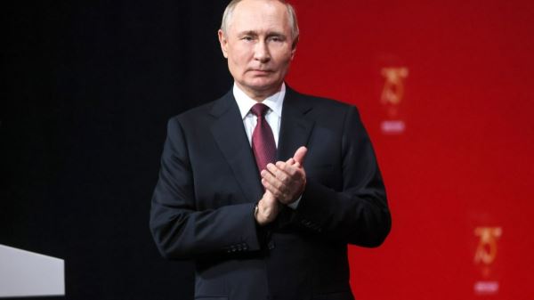 Mirror: Лондону прилетело за русофобию — ответ Путина на санкции возмутил Британию