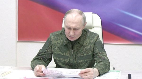 Песков сообщил о решении Путина насчет продления перемирия